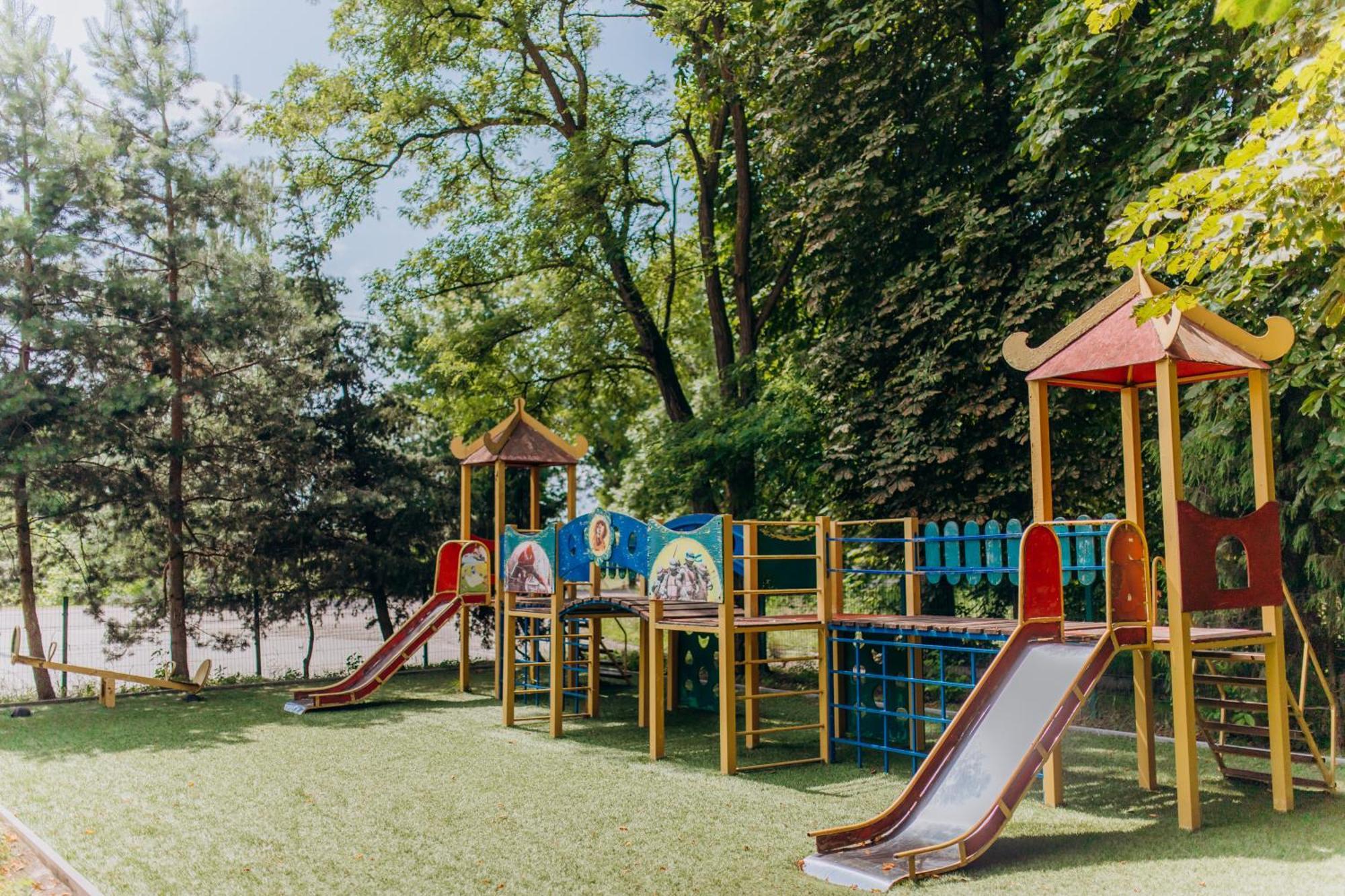 Arta City Hotel Yavoriv  Εξωτερικό φωτογραφία
