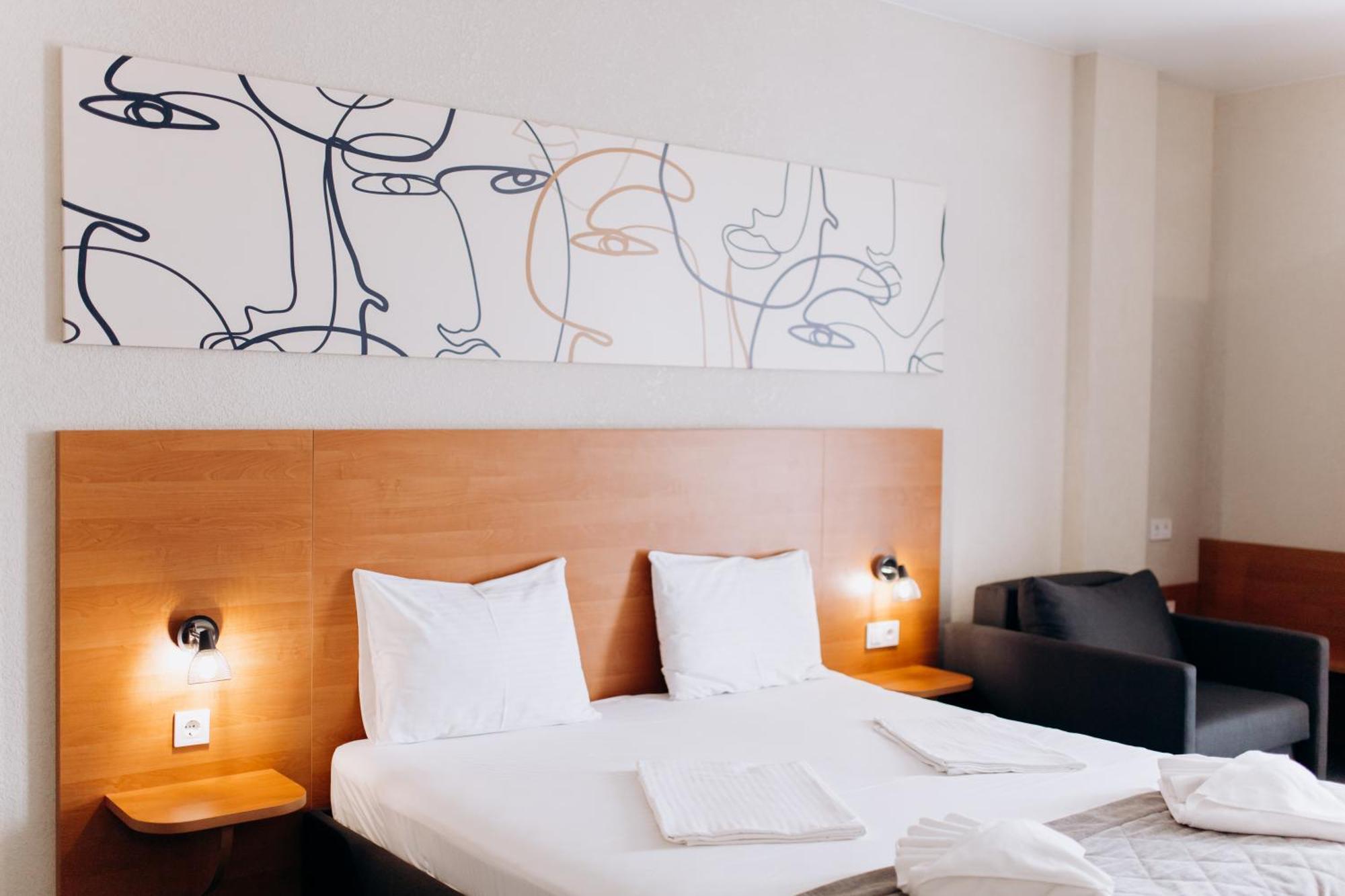 Arta City Hotel Yavoriv  Εξωτερικό φωτογραφία