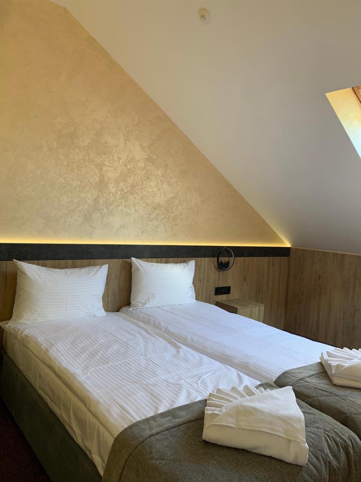 Arta City Hotel Yavoriv  Εξωτερικό φωτογραφία